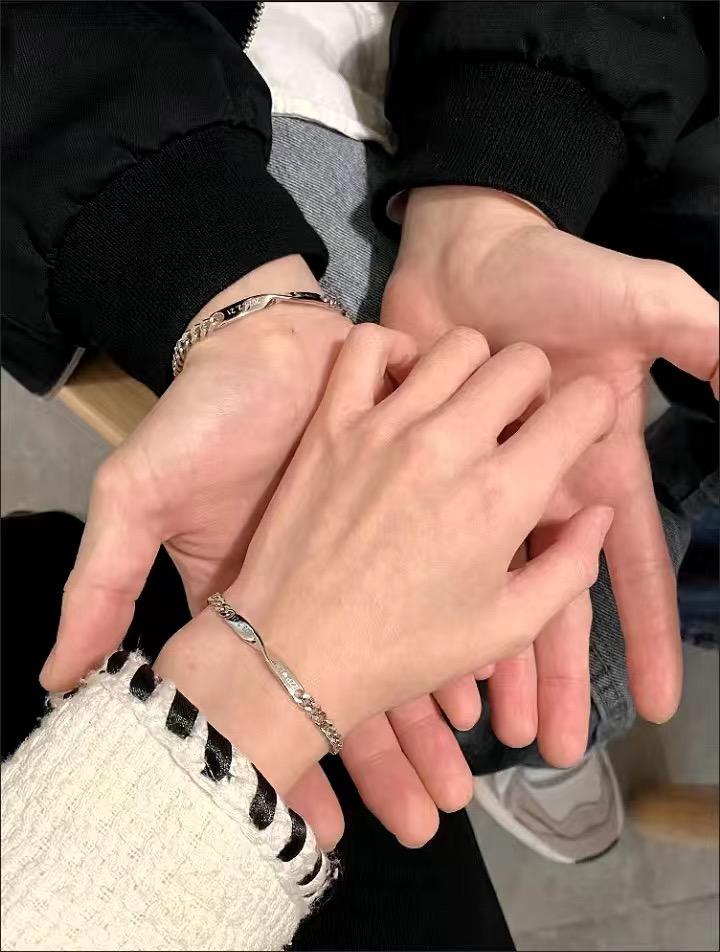 Zestaw Bransoletek z Grawerem Nieskończoności